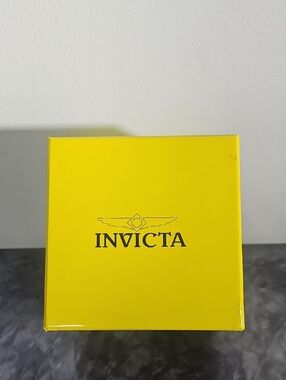 Invicta Empty Bright Yellow Watch Box